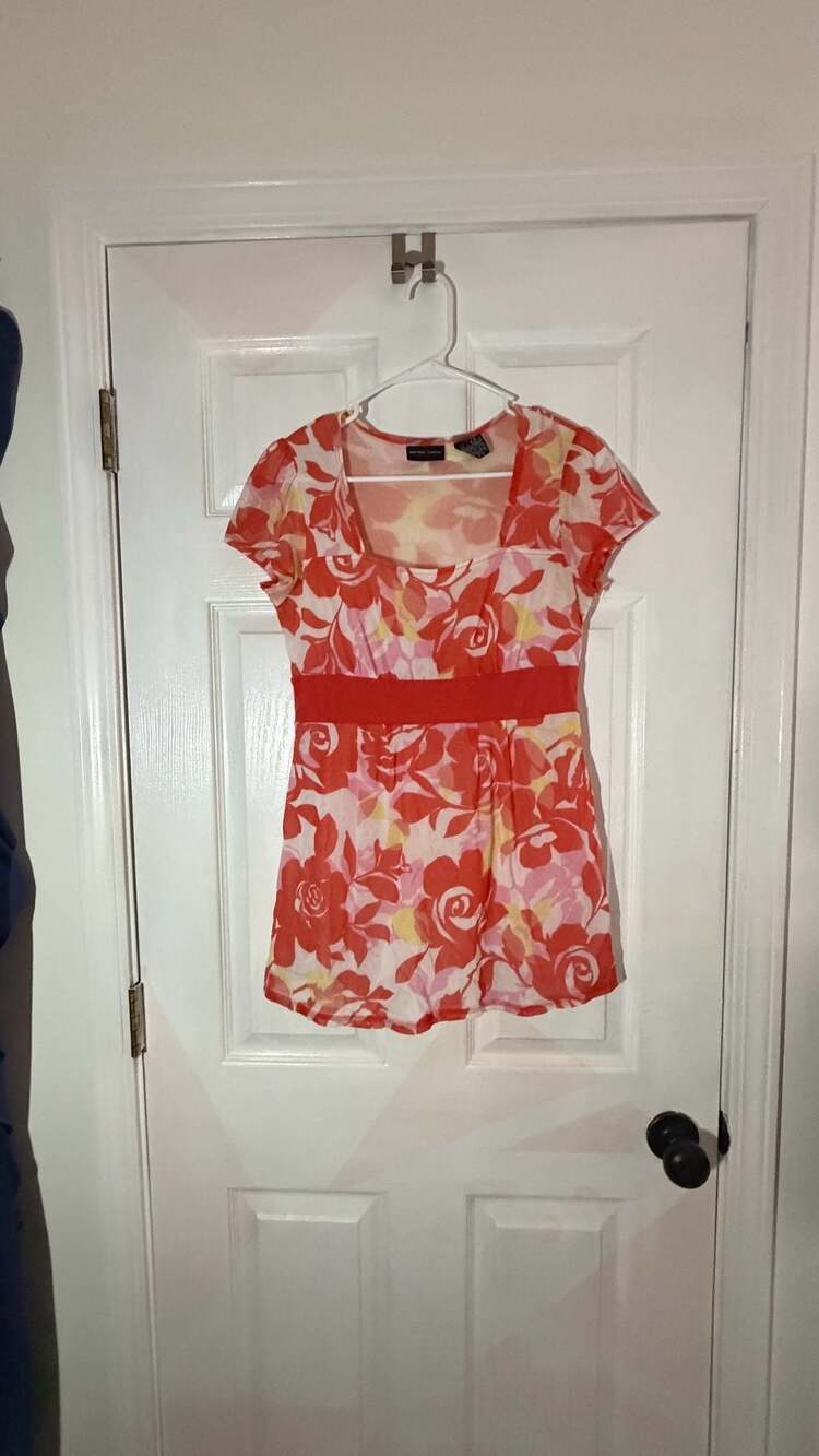 New York & Company Women's Floral Print Square Neck Cap Sleeve Tunic Top